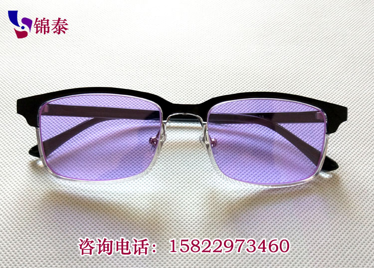 ��ɫ���������������R